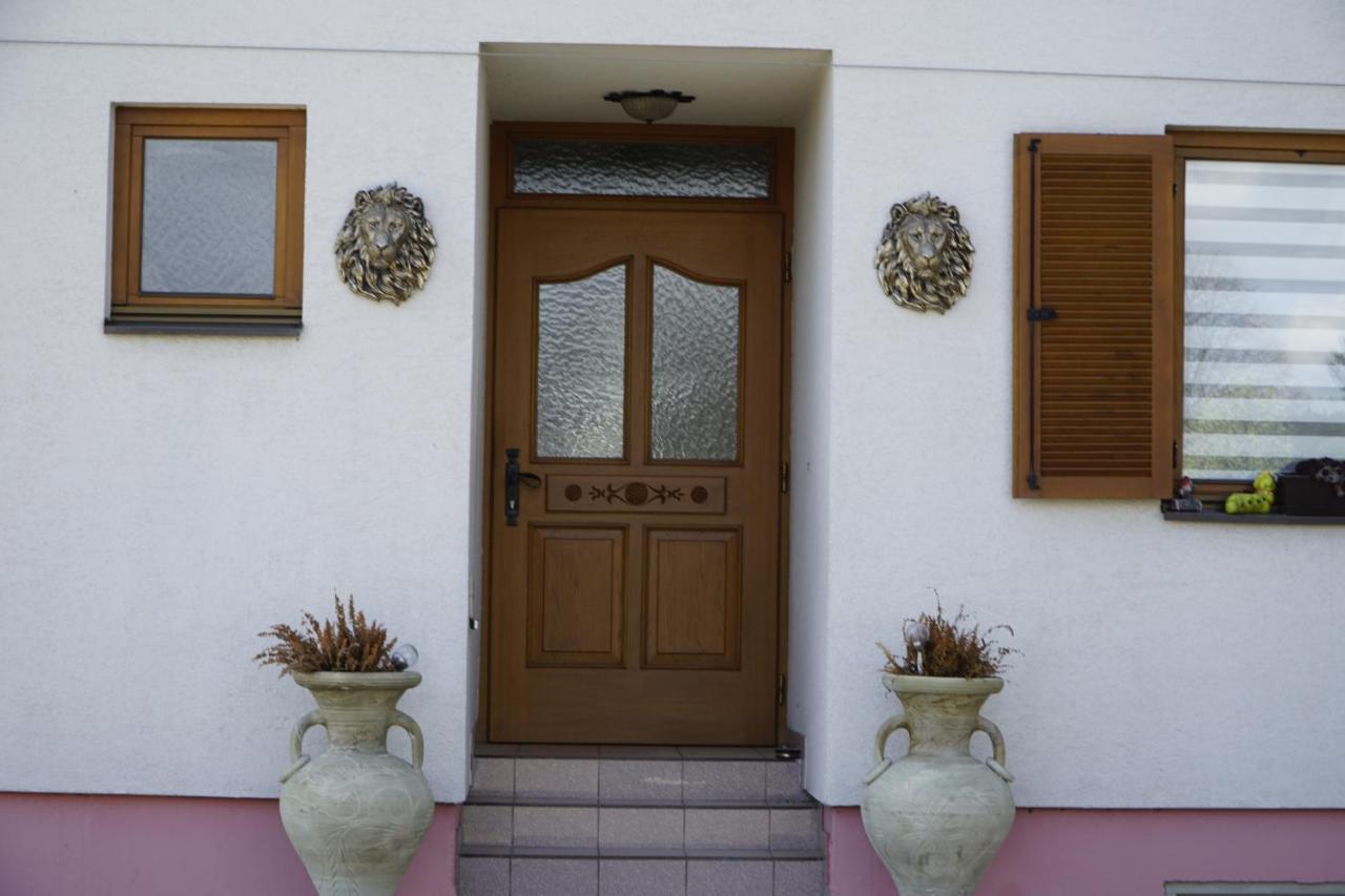 Pension-Ferienwohnung Rotar Faak am See Exterior foto